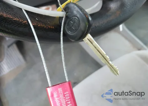 2015 Toyota Sienna из США, поврежденный, VIN 5TDZK3DC7FS547540